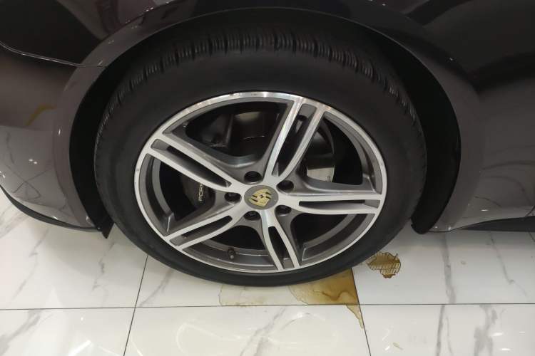 Used Porsche Panamera 2019 Panamera 2.9T Left Front Wheel Hub