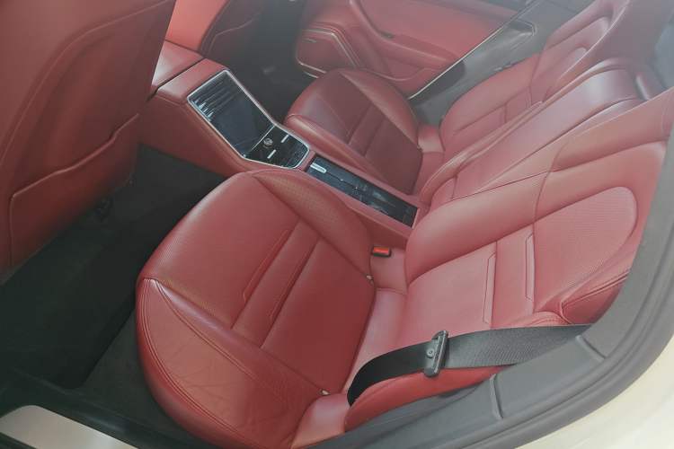 Used Porsche Panamera 2019 Panamera 2.9T Left Rear Seat