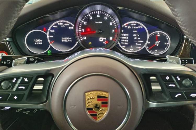 Used Porsche Panamera 2019 Panamera 4 Executive Long Wheelbase 2.9T Odometer Close Up