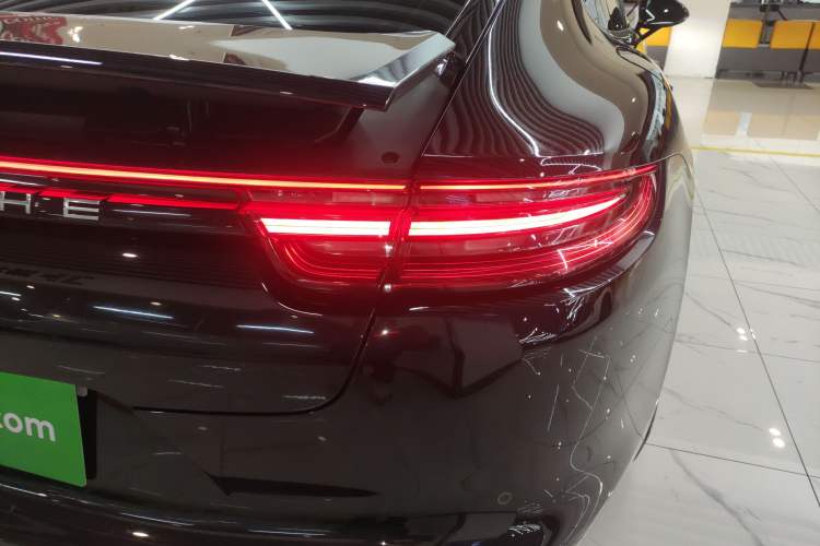 Used Porsche Panamera 2019 Panamera 2.9T Right Rear Taillight