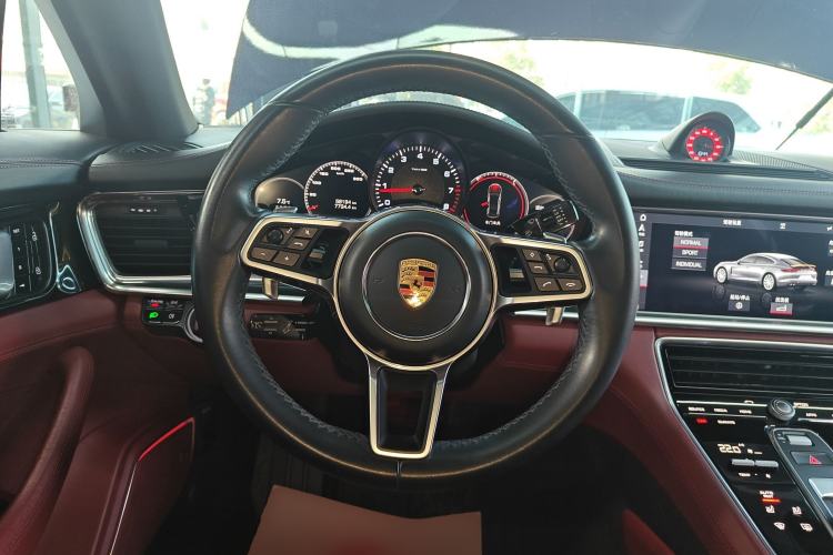 Used Porsche Panamera 2019 Panamera 2.9T Steering Wheel