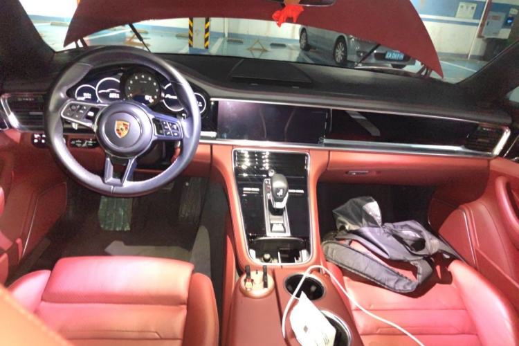 Used Porsche Panamera 2019 Panamera 2.9T Center Console
