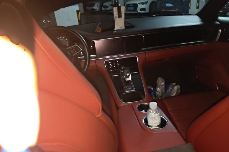 Used Porsche Panamera 2019 Panamera 2.9T Center Console