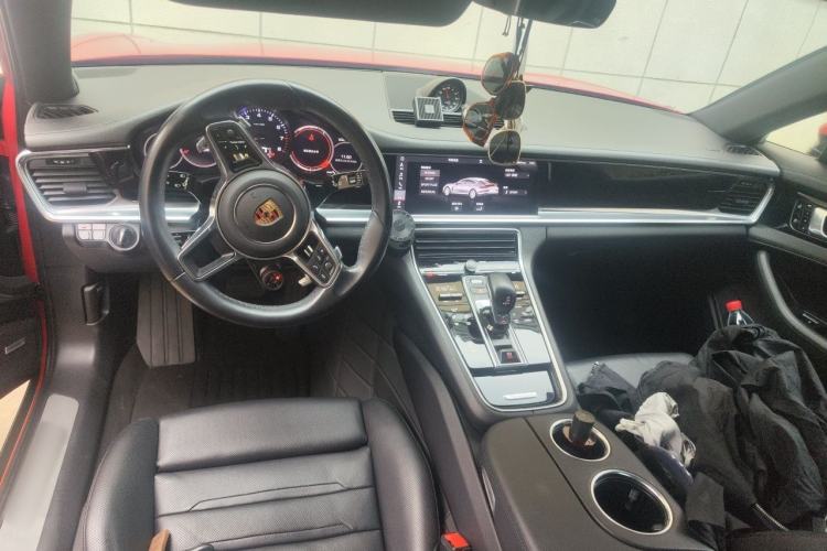 Used Porsche Panamera 2019 Panamera 2.9T Center Console