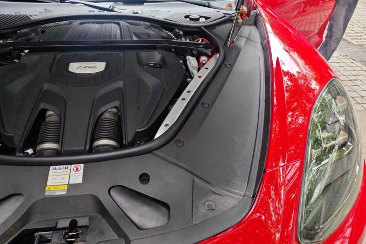 Used Porsche Panamera 2019 Panamera 2.9T Engine Bay Left