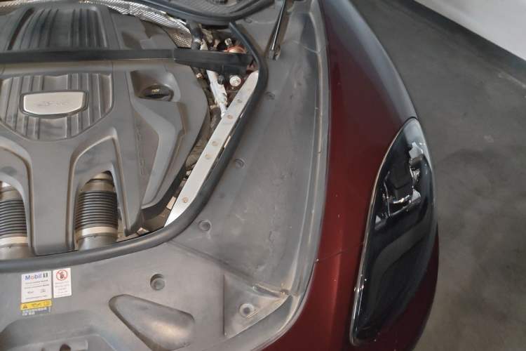 Used Porsche Panamera 2019 Panamera 2.9T Engine Bay Left