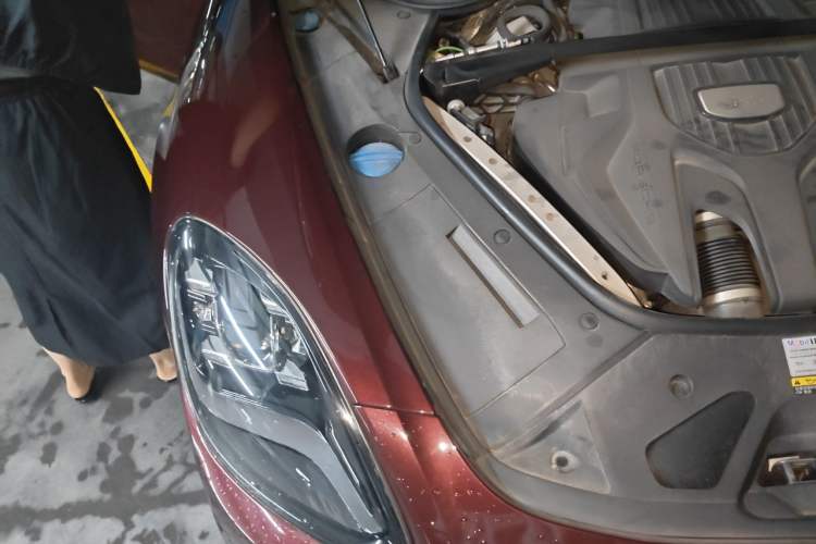 Used Porsche Panamera 2019 Panamera 2.9T Engine Bay Right