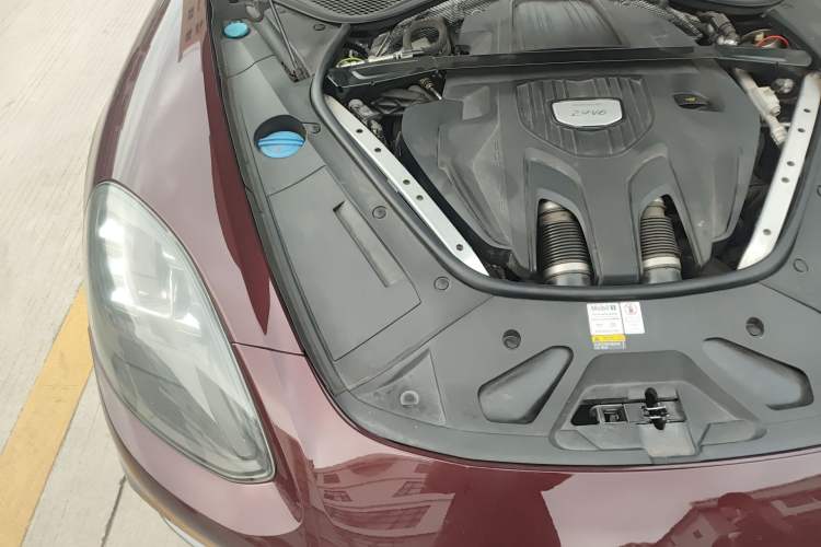 Used Porsche Panamera 2019 Panamera 2.9T Engine Bay Right