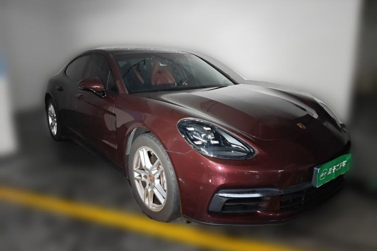 Used Porsche Panamera 2019 Panamera 2.9T Front Right 45 Deg