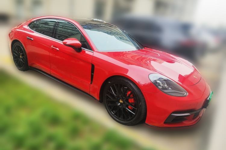 Used Porsche Panamera 2019 Panamera 2.9T Front Right 45 Deg