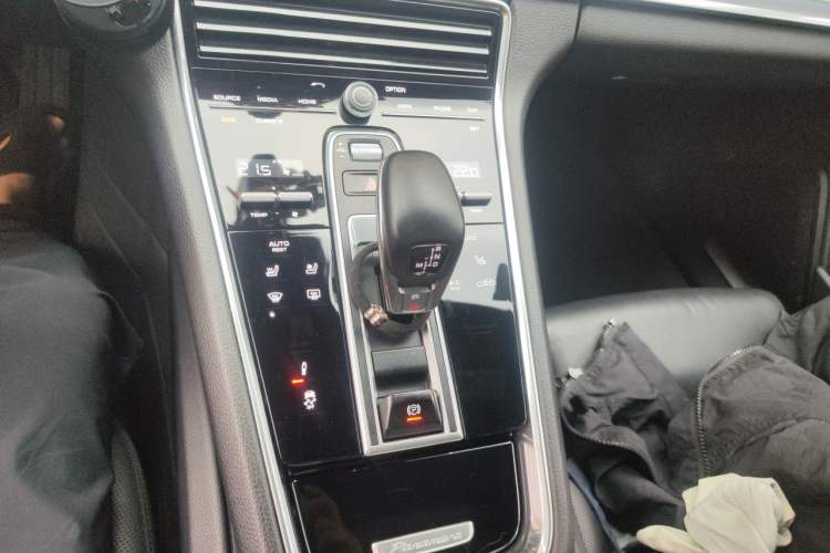 Used Porsche Panamera 2019 Panamera 2.9T Gear Lever