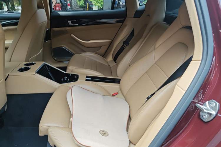 Used Porsche Panamera 2019 Panamera 4 Executive Long Wheelbase 2.9T Left Rear Seat