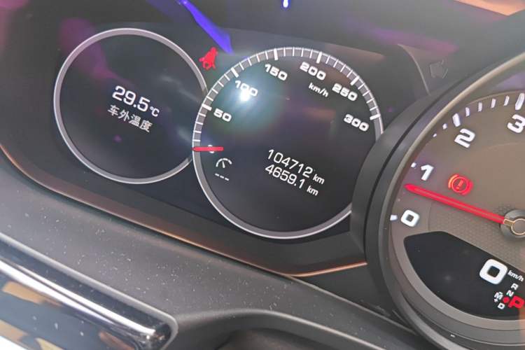 Used Porsche Panamera 2019 Panamera 4 Executive Long Wheelbase 2.9T Odometer Close Up