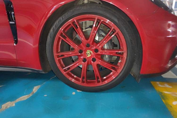 Used Porsche Panamera 2019 Panamera 2.9T Right Front Wheel Hub