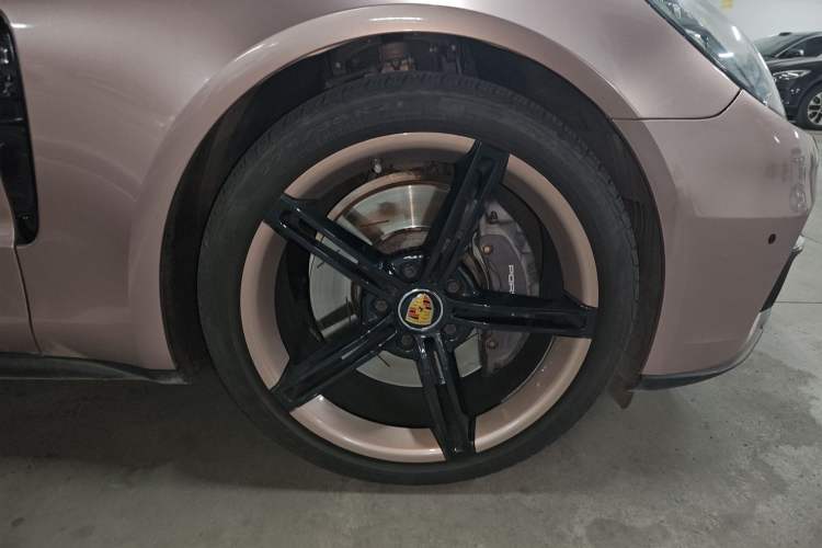 Used Porsche Panamera 2019 Panamera 2.9T Right Front Wheel Hub