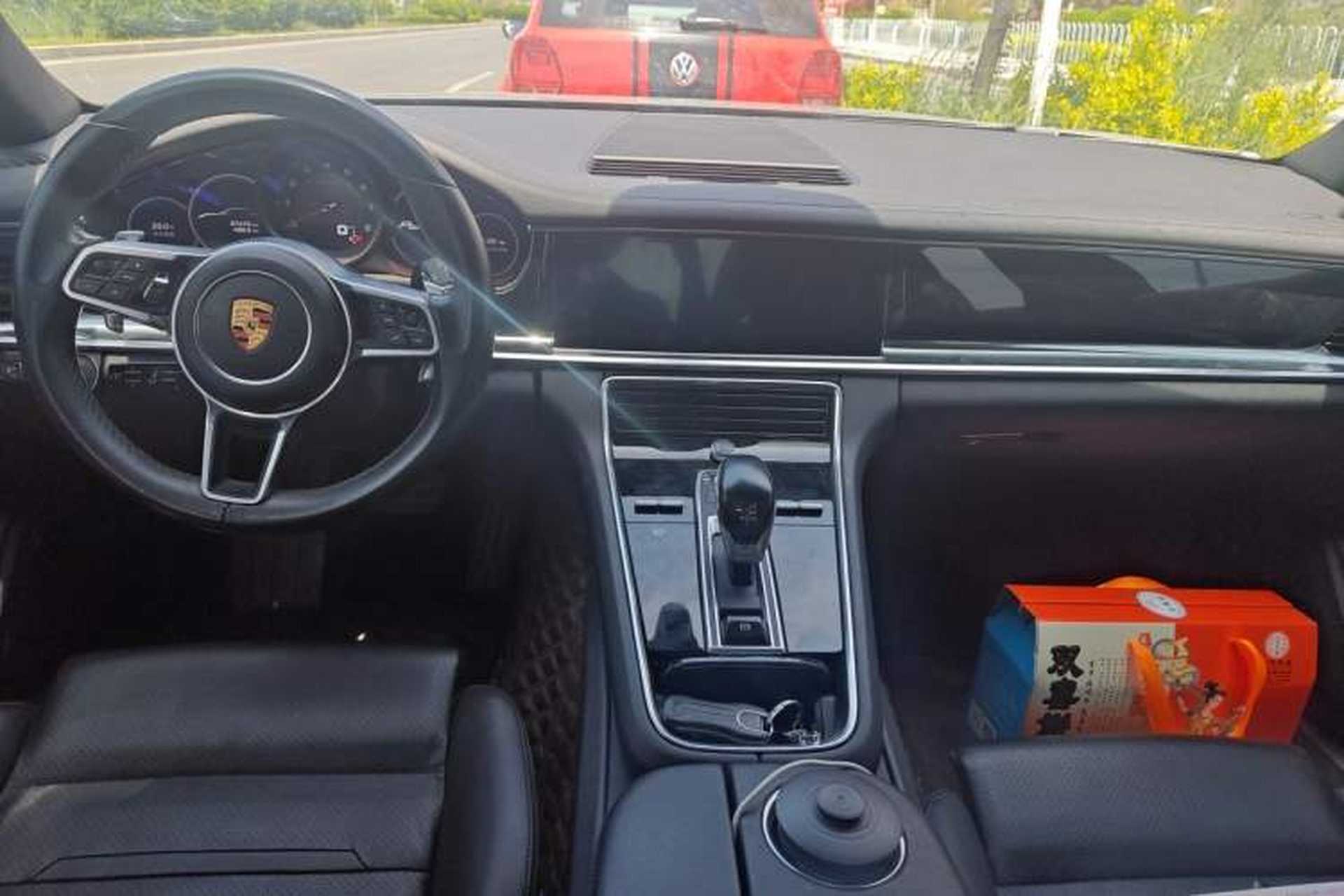 Used Porsche Panamera 2019 Panamera 2.9T Center Console