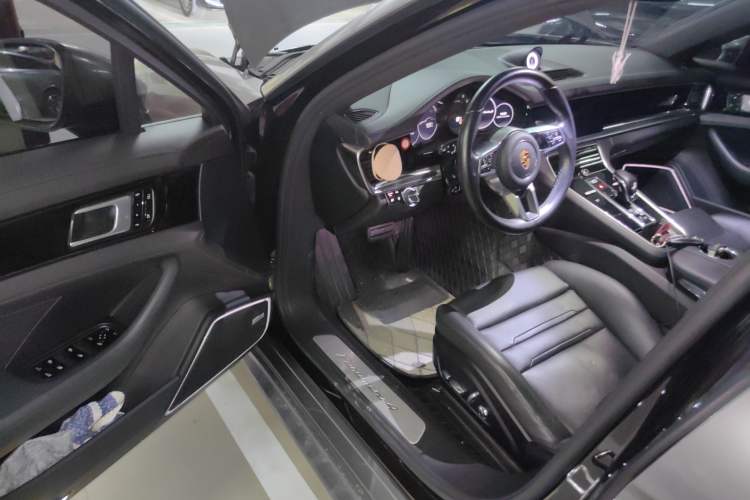 Used Porsche Panamera 2019 Panamera 4 Executive Long Wheelbase 2.9T Driver Seat