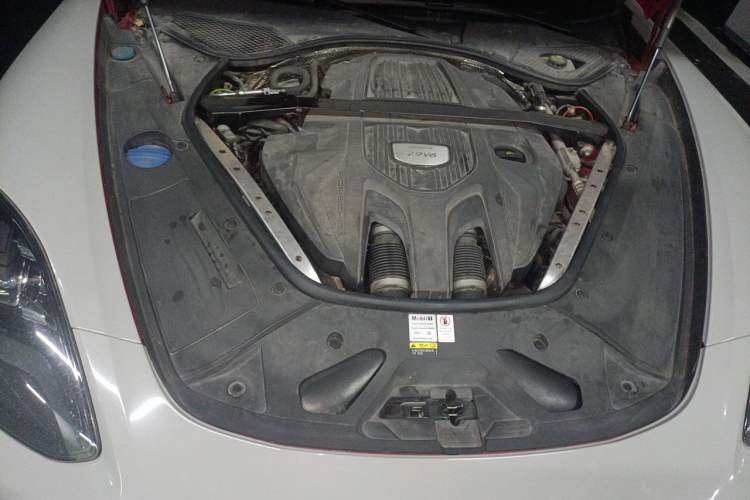 Used Porsche Panamera 2019 Panamera 2.9T Engine Bay