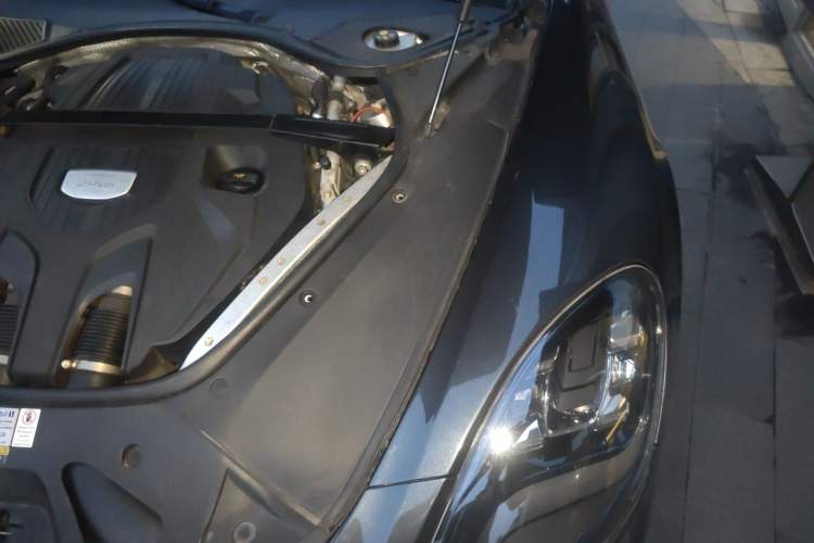 Used Porsche Panamera 2019 Panamera 2.9T Engine Bay Left