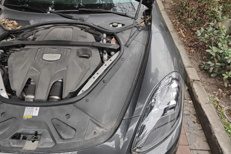 Used Porsche Panamera 2019 Panamera 2.9T Engine Bay Left