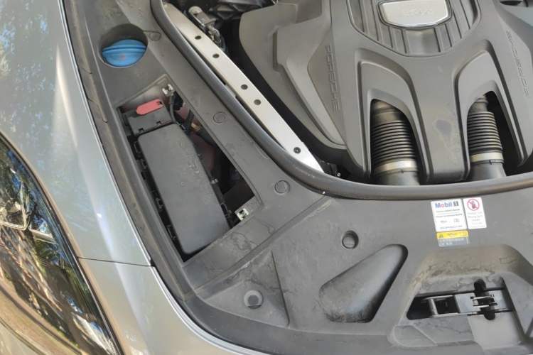 Used Porsche Panamera 2019 Panamera 2.9T Engine Bay Right