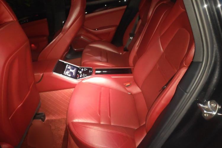 Used Porsche Panamera 2019 Panamera 2.9T Left Rear Seat