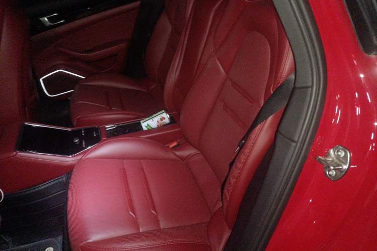 Used Porsche Panamera 2019 Panamera 2.9T Left Rear Seat
