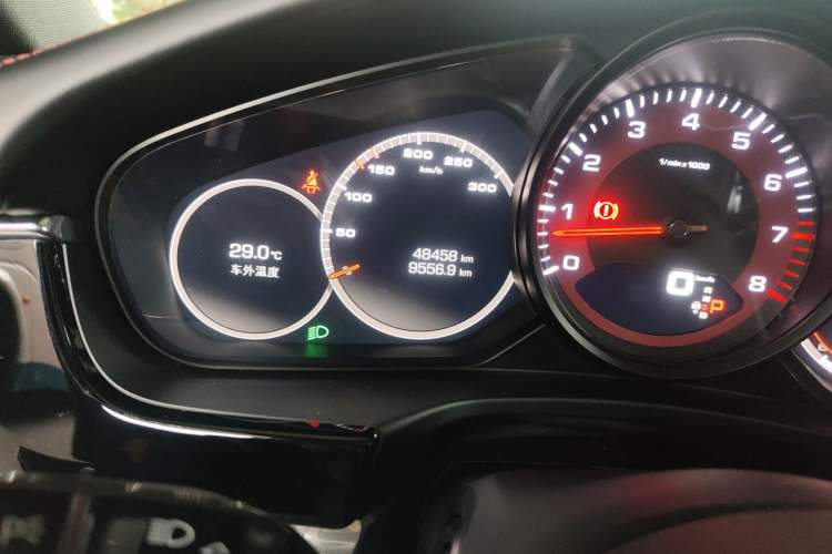 Used Porsche Panamera 2019 Panamera 4 Executive Long Wheelbase 2.9T Odometer Close Up