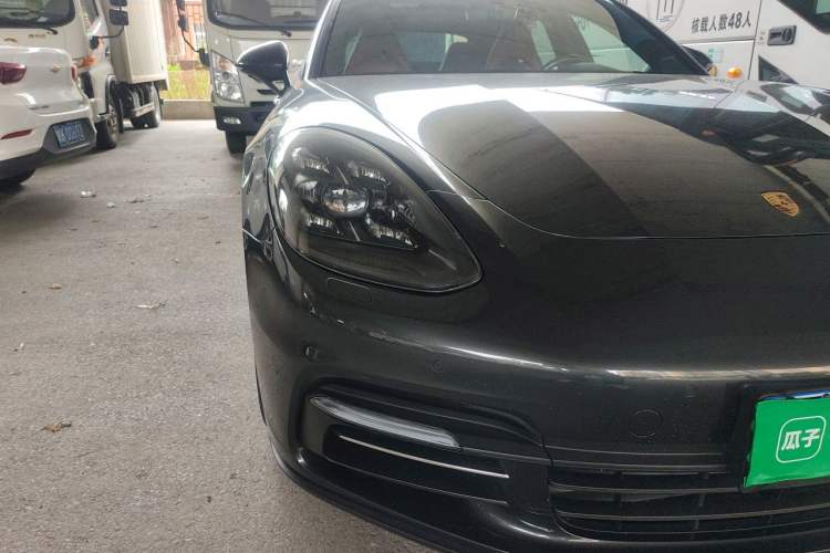 Used Porsche Panamera 2019 Panamera 4 Executive Long Wheelbase 2.9T Right Front Headlight