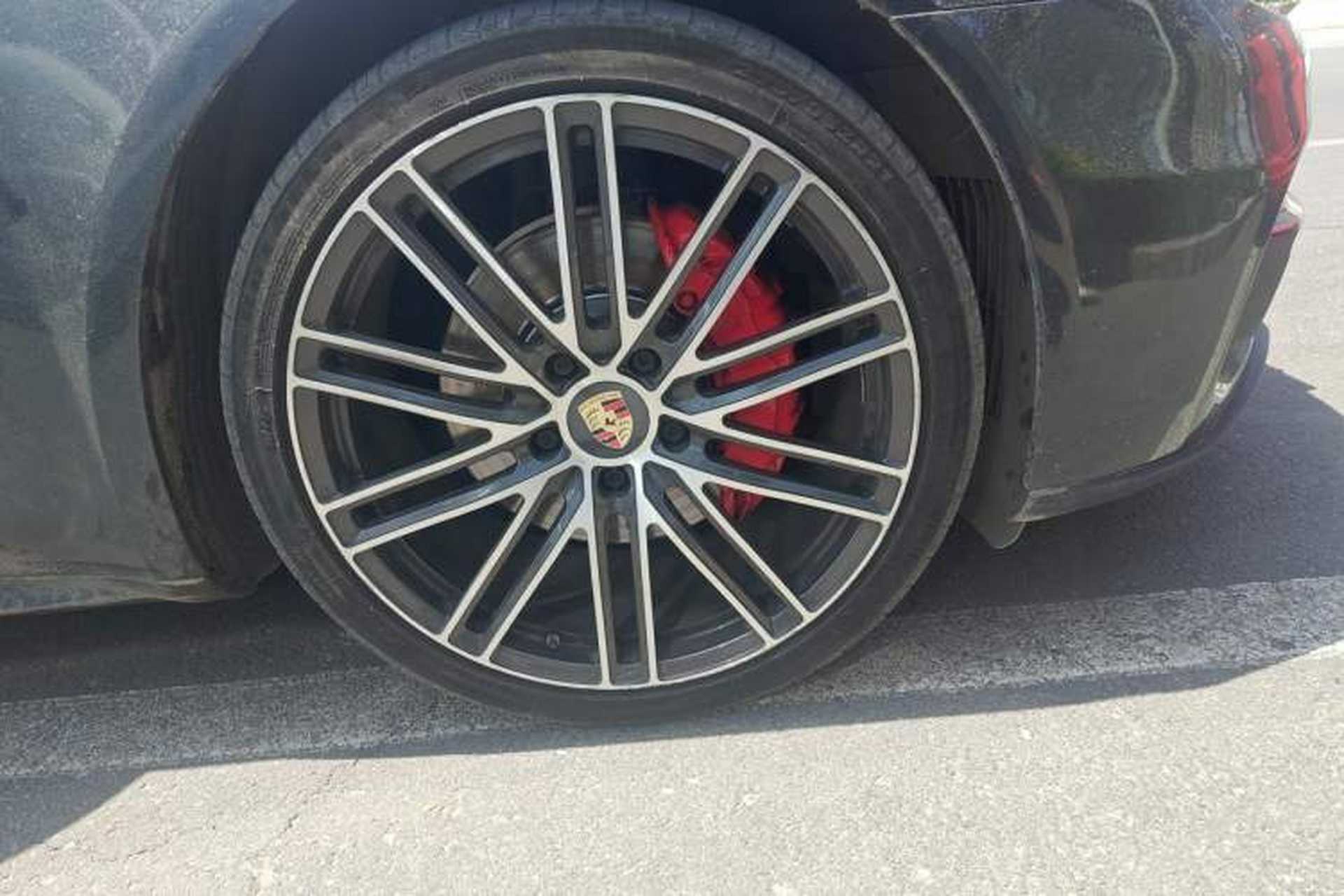 Used Porsche Panamera 2019 Panamera 2.9T Right Front Wheel Hub
