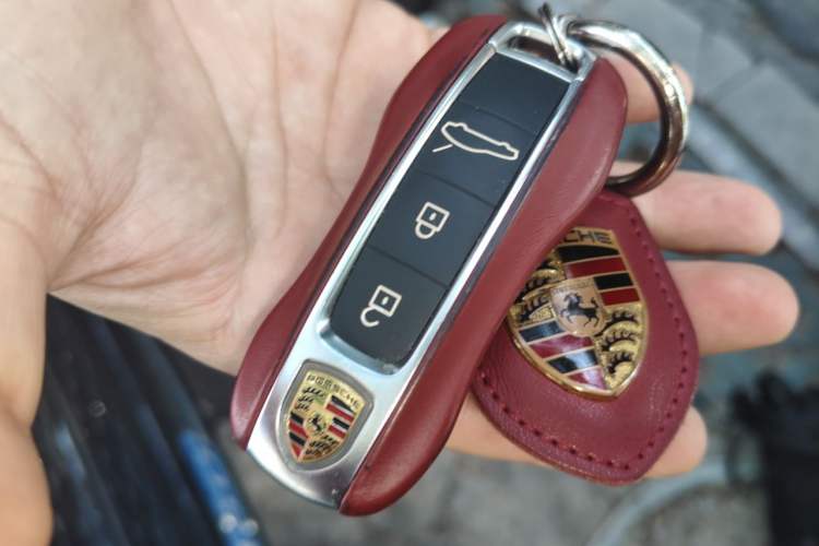 Used Porsche Panamera 2019 Panamera Executive Long Wheelbase 2.9T Vehicle Key