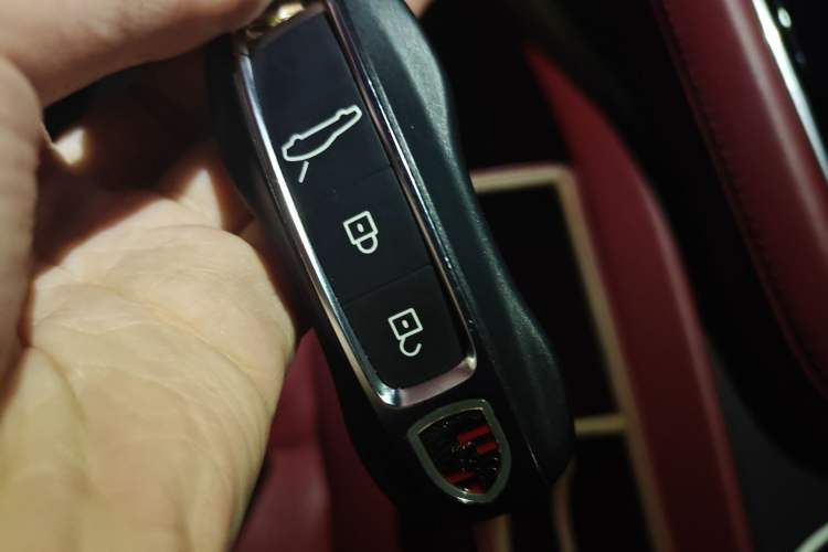 Used Porsche Panamera 2019 Panamera Executive Long Wheelbase 2.9T Vehicle Key