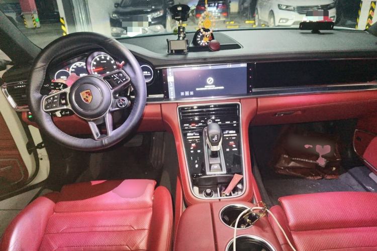 Used Porsche Panamera 2019 Panamera 2.9T Center Console