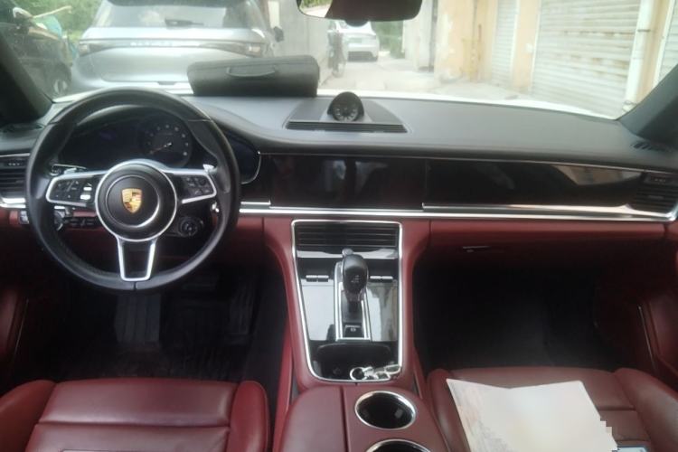 Used Porsche Panamera 2019 Panamera Executive Long Wheelbase 2.9T Center Console