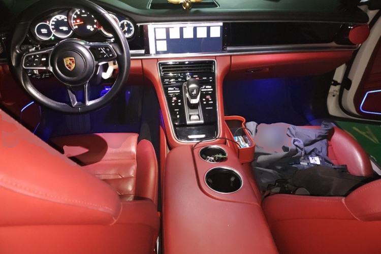 Used Porsche Panamera 2019 Panamera 4 Executive Long Wheelbase 2.9T Center Console
