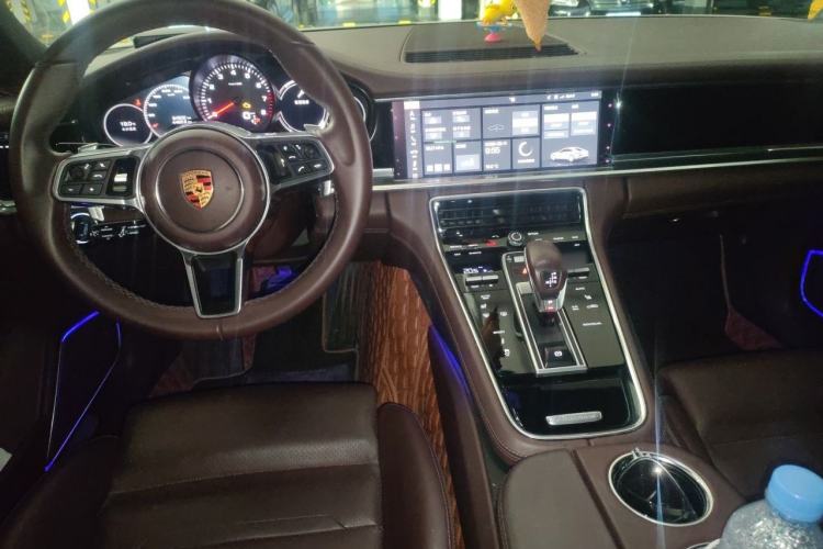 Used Porsche Panamera 2019 Panamera 2.9T Center Console