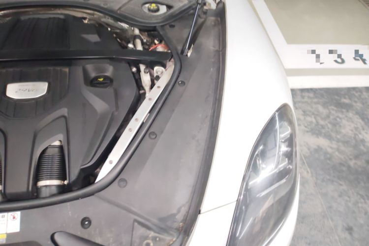 Used Porsche Panamera 2019 Panamera 2.9T Engine Bay Left