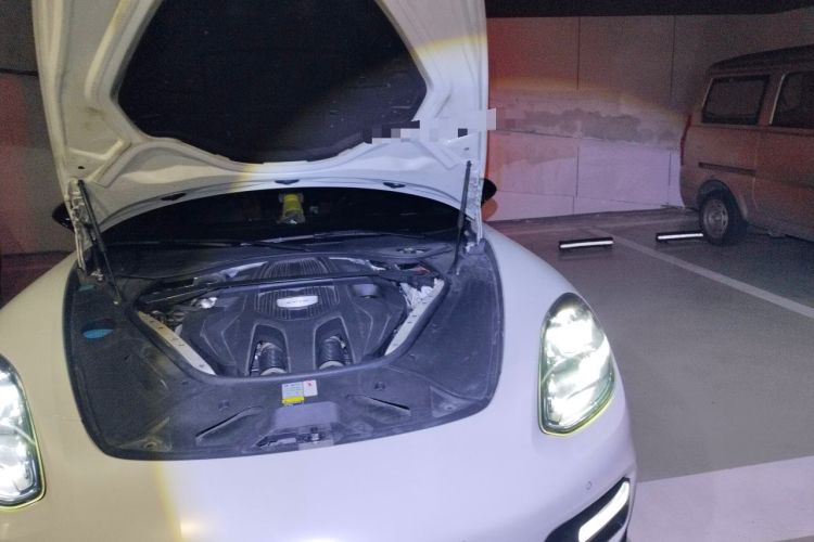 Used Porsche Panamera 2019 Panamera Executive Long Wheelbase 2.9T Engine Bay Left