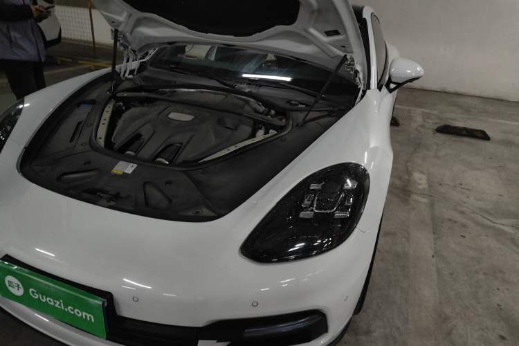 Used Porsche Panamera 2019 Panamera 2.9T Engine Bay Left
