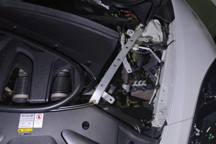Used Porsche Panamera 2019 Panamera 2.9T Engine Bay Left
