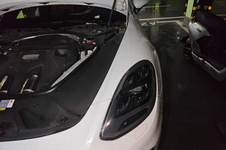 Used Porsche Panamera 2019 Panamera 4 Executive Long Wheelbase 2.9T Engine Bay Left