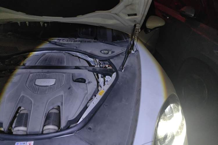 Used Porsche Panamera 2019 Panamera 4 Executive Long Wheelbase 2.9T Engine Bay Left