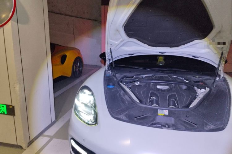 Used Porsche Panamera 2019 Panamera Executive Long Wheelbase 2.9T Engine Bay Right