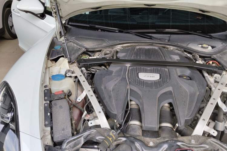 Used Porsche Panamera 2019 Panamera 2.9T Engine Bay Right