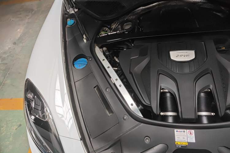 Used Porsche Panamera 2019 Panamera Executive Long Wheelbase 2.9T Engine Bay Right