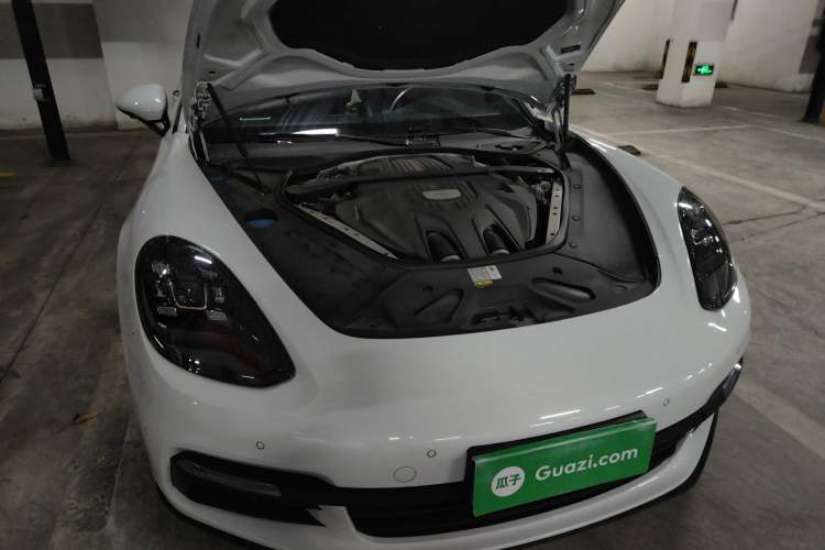 Used Porsche Panamera 2019 Panamera 2.9T Engine Bay Right