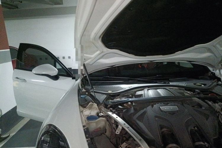 Used Porsche Panamera 2019 Panamera 2.9T Engine Bay Right