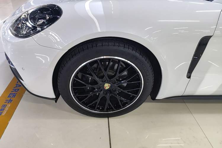 Used Porsche Panamera 2019 Panamera 2.9T Exterior 4