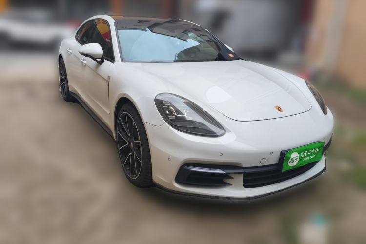 Used Porsche Panamera 2019 Panamera 2.9T Front Right 45 Deg