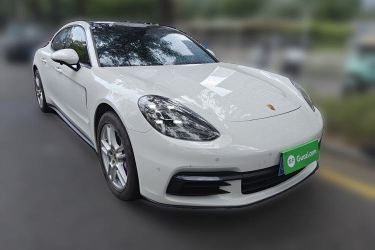 Used Porsche Panamera 2019 Panamera 2.9T Front Right 45 Deg